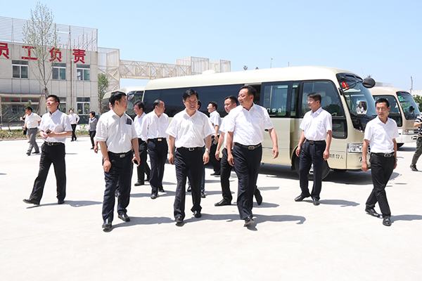 Warmly Welcome Weishan County Party Secretary Zhang Maoru and Other Leaders to Visit China Coal Group
