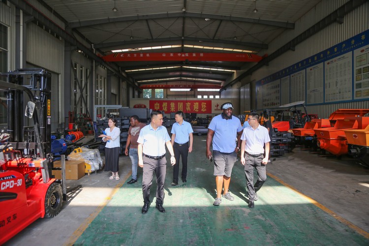 Zimbabwean Businessmen Visit China Coal Group For Product Acceptance And Renewal New Contracts